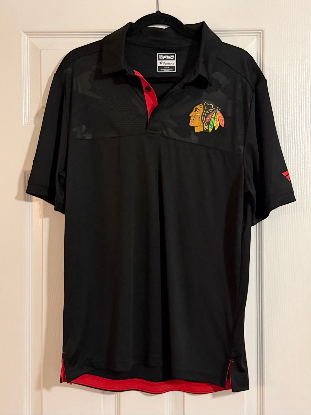 Fanatics NFL Men’s Chicago Blackhawks Black & Camo Polo
